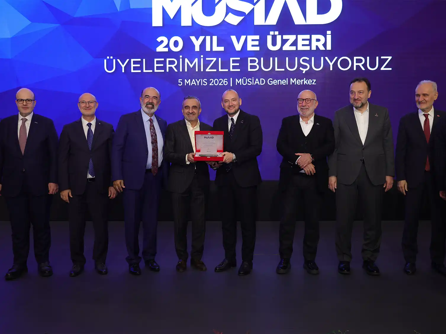 Vefa Gecesi’nde 27 Yıllık Üyelik Onurlandırıldı